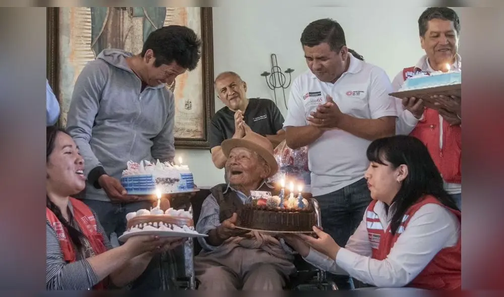 'Don Mashico' celebró 123 años con varios presentes y regalos. Foto: Pensión 65 'Don Mashico' celebró 123 años con varios presentes y regalos. Foto: Pensión 65