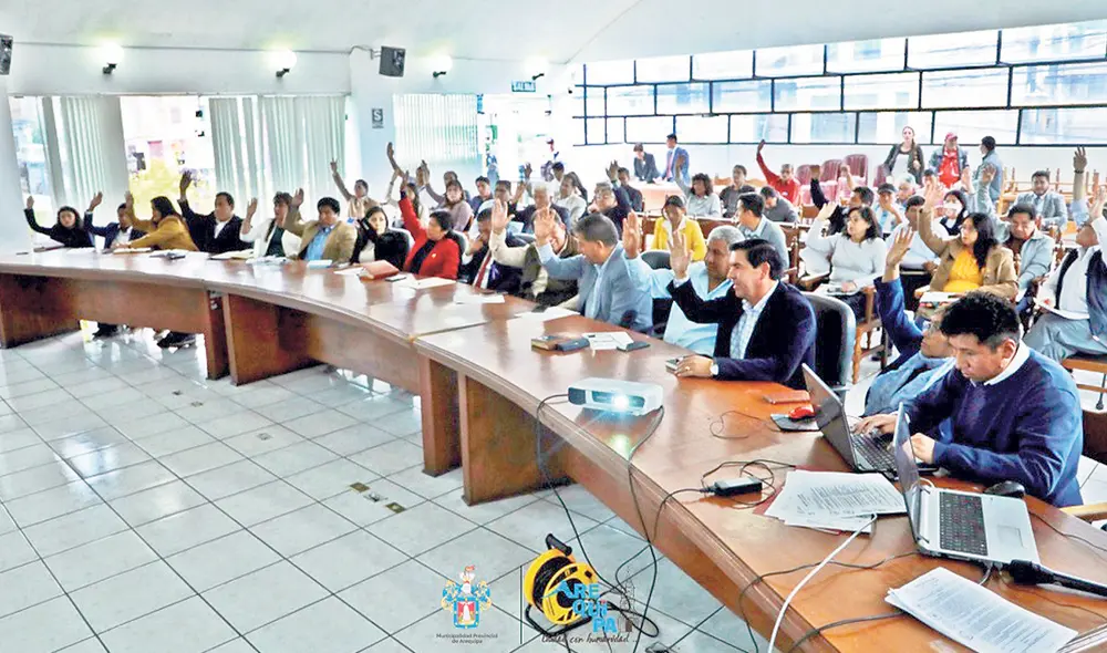 Marcha atrás. Regidores de la Municipalidad de Arequipa evaluaron ajustarse la dieta, pero luego decidieron no hacerlo. Foto: difusión