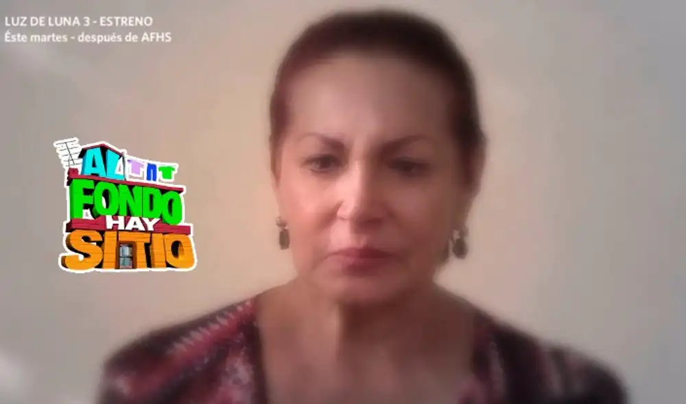 Escena entre Claudia Llanos y Carmen Torres en "Al fondo hay sitio" sorprendió a más de uno. Foto: composición LR/América TV Escena entre Claudia Llanos y Carmen Torres en "Al fondo hay sitio" sorprendió a más de uno. Foto: composición LR/América TV