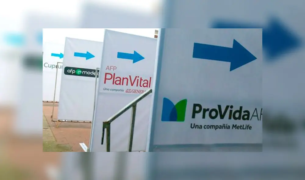 El martes martes 18 de abril de 2023 se presentará el proyecto de ley que permitirá a los chilenos acceder a un sexto retiro de su fondo de pensiones. Foto: AFP Chile.