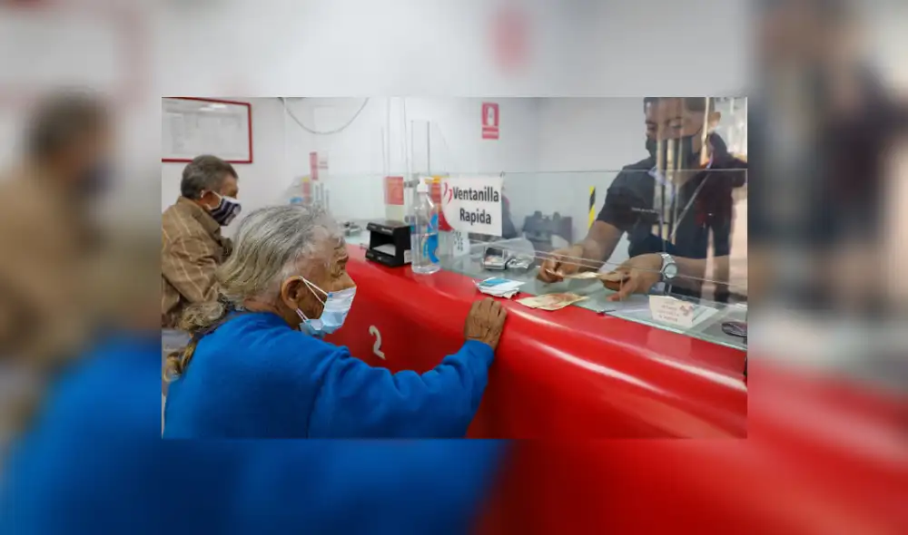 Este año, los usuarios de Pensión 65 cobran S/300 bimensuales. Foto: Midis