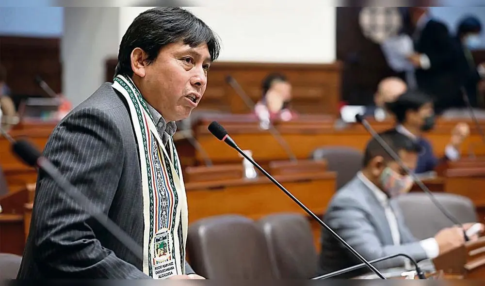 Bancada. Paul Gutiérrez, portavoz del grupo parlamentario Bloque Magisterial. Foto: difusión