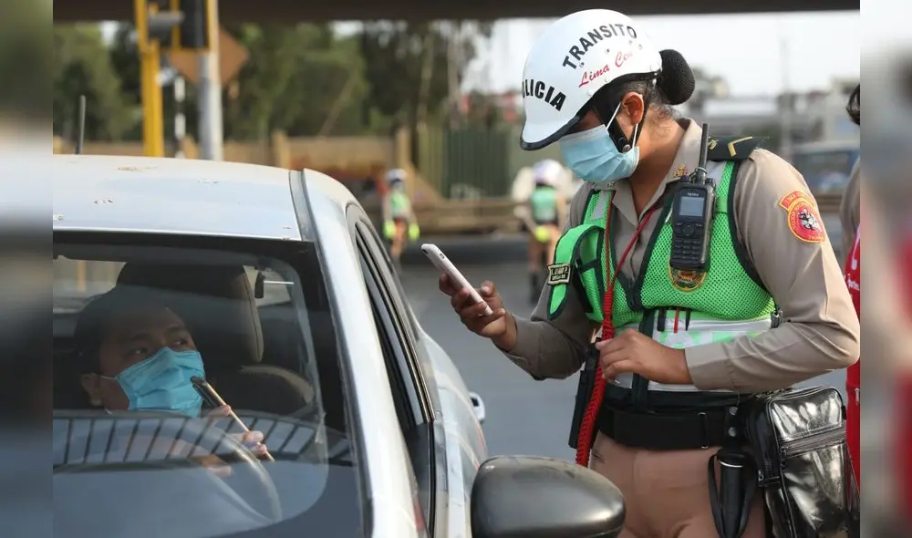 En el Perú, la PNP utiliza una herramienta digital para hallar a personas y carros que cuentan con requisitoria. Foto: Gob.pe