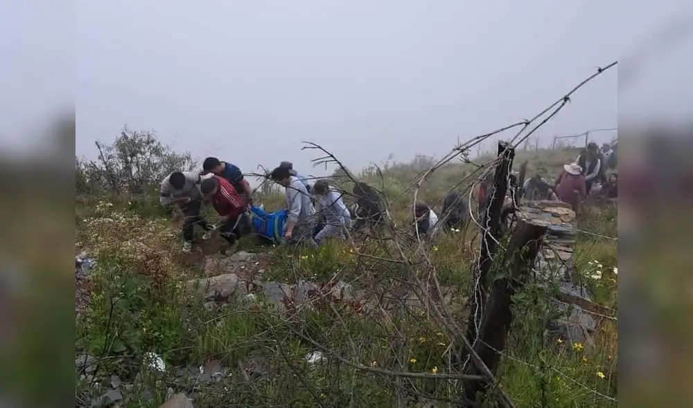 Funcionarios laboraban en la Municipalidad de Phara, de la provincia de Sandia. Foto: Kleber Sánchez / La República Funcionarios laboraban en la Municipalidad de Phara, de la provincia de Sandia. Foto: Kleber Sánchez / La República