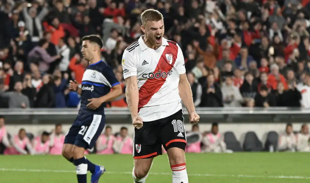 Lucas Beltrán marcó el primer tanto del encuentro desde el punto penal. Foto: River Plate/Twitter Lucas Beltrán marcó el primer tanto del encuentro desde el punto penal. Foto: River Plate/Twitter