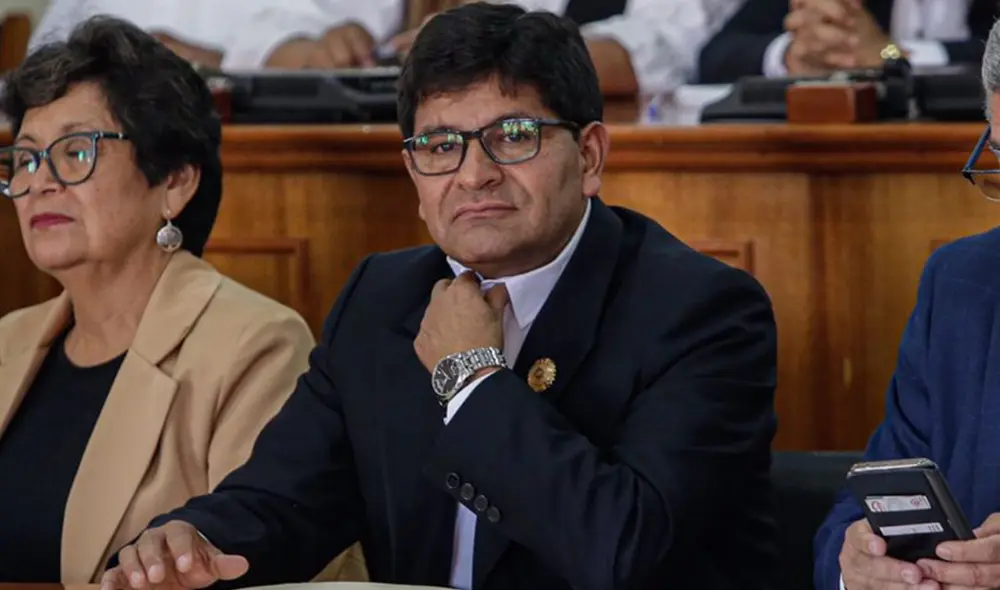 El gerente regional del GRA, Leonidas Zavala, sostuvo que revisarán la contratación de Ortíz La Torre. Foto: Rodrigo Talavera/ LR El gerente regional del GRA, Leonidas Zavala, sostuvo que revisarán la contratación de Ortíz La Torre. Foto: Rodrigo Talavera/ LR