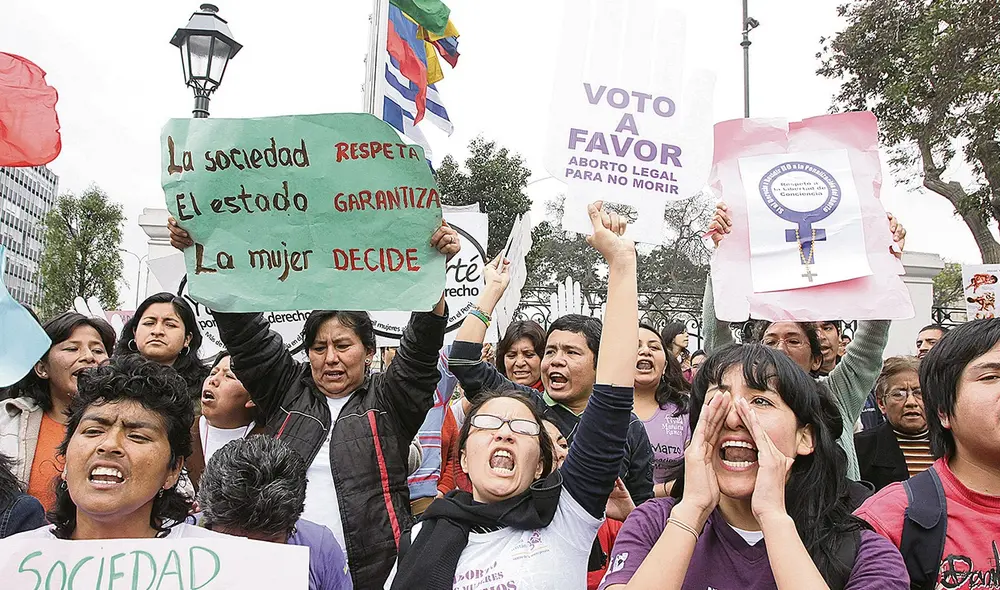 Marcha. Advierten un retroceso en derechos fundamentales. Foto: La República Marcha. Advierten un retroceso en derechos fundamentales. Foto: La República