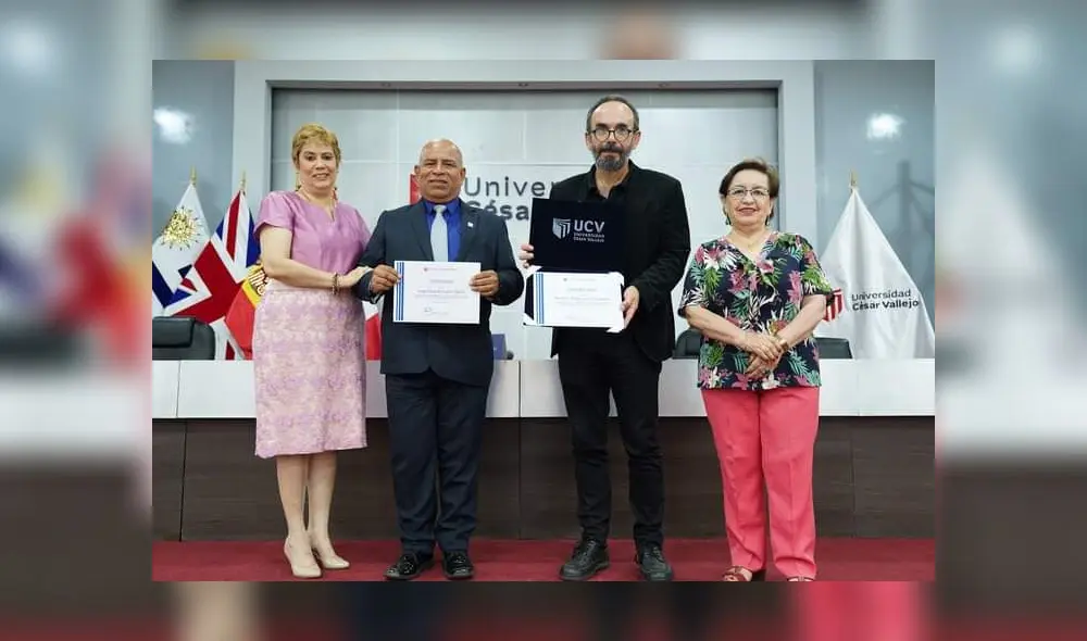 El catedrático Jorge Suyón y el poeta uruguayo Andrés Echevarría resaltaron la obra de César Vallejo. Foto: UCV El catedrático Jorge Suyón y el poeta uruguayo Andrés Echevarría resaltaron la obra de César Vallejo. Foto: UCV
