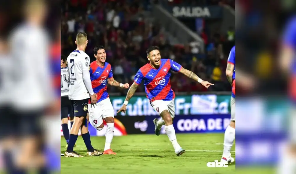 Cerro Porteño derrotó a Trinidense por la liga paraguaya y se mantiene segundo en la tabla. Foto: AFP Cerro Porteño derrotó a Trinidense por la liga paraguaya y se mantiene segundo en la tabla. Foto: AFP