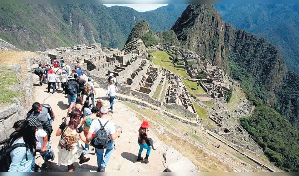 Impacto al sector . Beneficio tributario ayudaría a que los turistas internacionales puedan realizar mayores gastos durante su permanencia en el Perú. Foto: difusión Impacto al sector . Beneficio tributario ayudaría a que los turistas internacionales puedan realizar mayores gastos durante su permanencia en el Perú. Foto: difusión