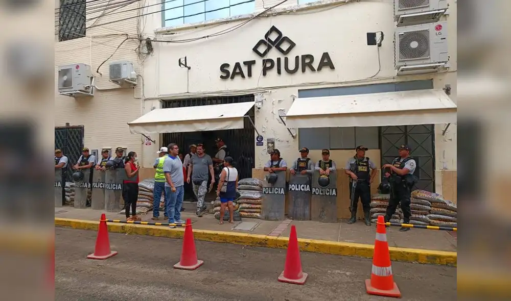 Las diligencias se prolongaron durante varias horas. Foto: Almendra Ruesta/ La República