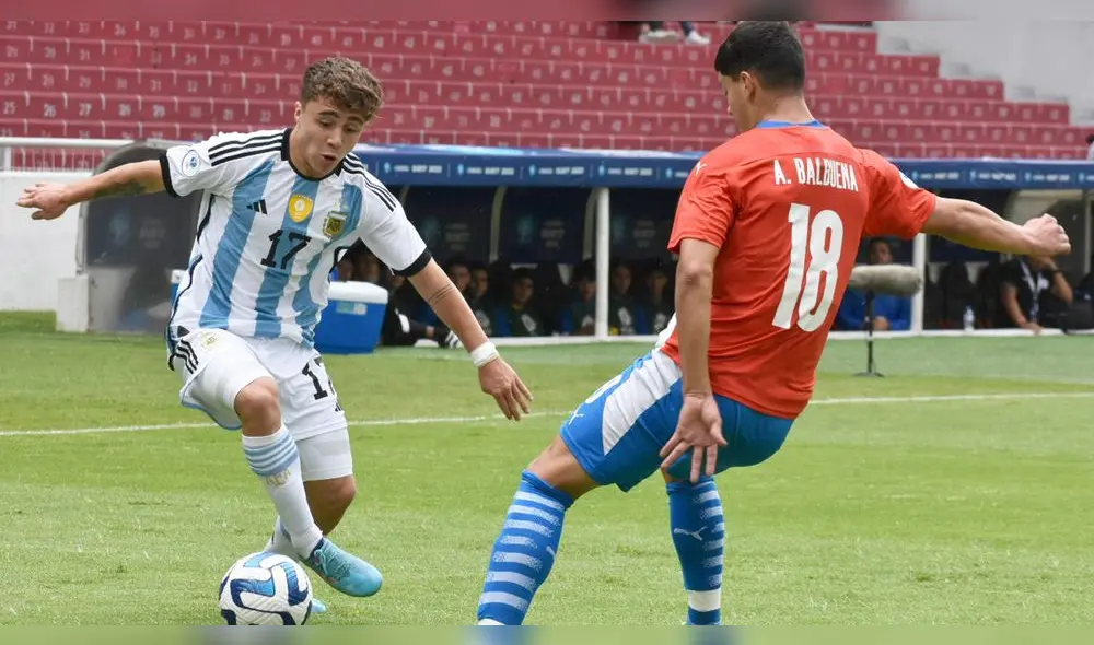 La Albiceleste dividió puntos con Paraguay en el estadio Rodrigo Paz Delgado. Foto: selección argentina/Twitter