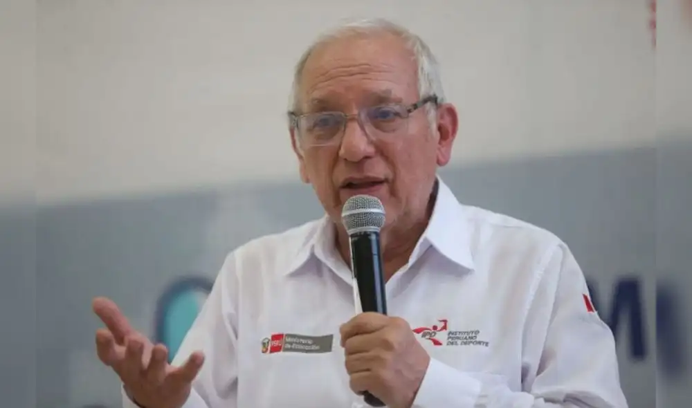 Óscar Becerra participaba en un evento sobre "váuchers educativos". Foto: Andina