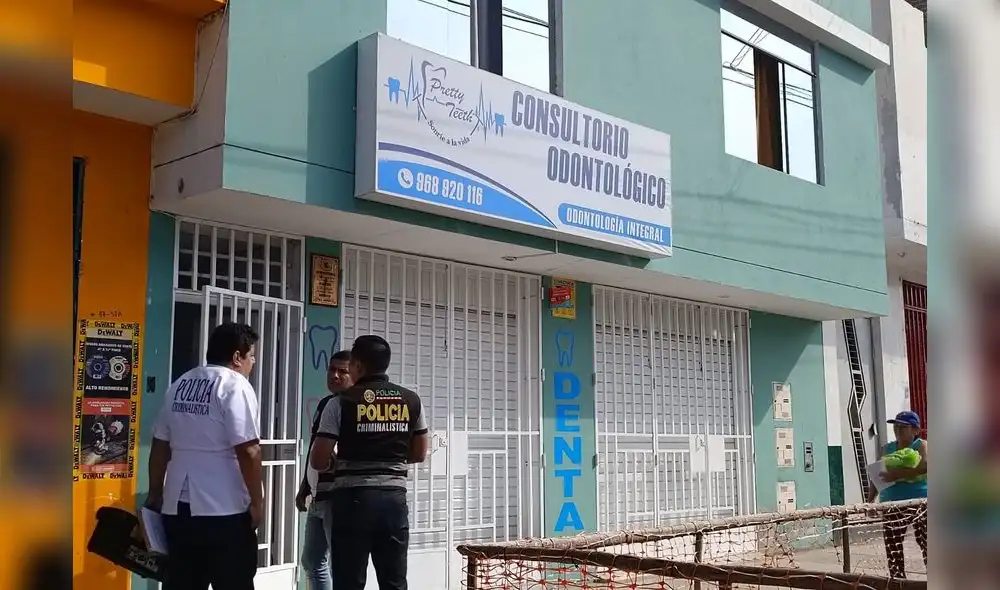 Peritos de la Policía llegaron para investigar el caso. Foto y Video: Sergio Verde/URPI-La República Peritos de la Policía llegaron para investigar el caso. Foto y Video: Sergio Verde/URPI-La República