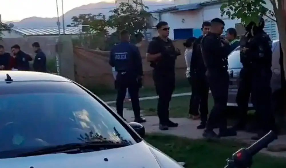 Los vecinos lincharon al ladrón y lo mataron. Foto: Nueva Rioja Los vecinos lincharon al ladrón y lo mataron. Foto: Nueva Rioja