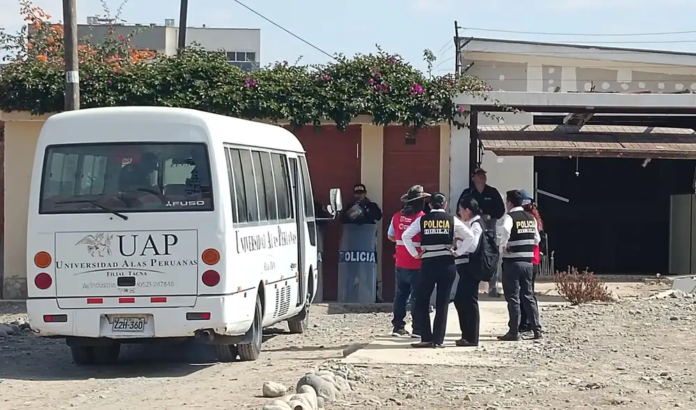 Allanamiento. Policías y fiscales acudieron al inmueble ubicado en el centro poblado La Natividad, al lado de la universidad Alas Peruanas. Foto: la República Allanamiento. Policías y fiscales acudieron al inmueble ubicado en el centro poblado La Natividad, al lado de la universidad Alas Peruanas. Foto: la República