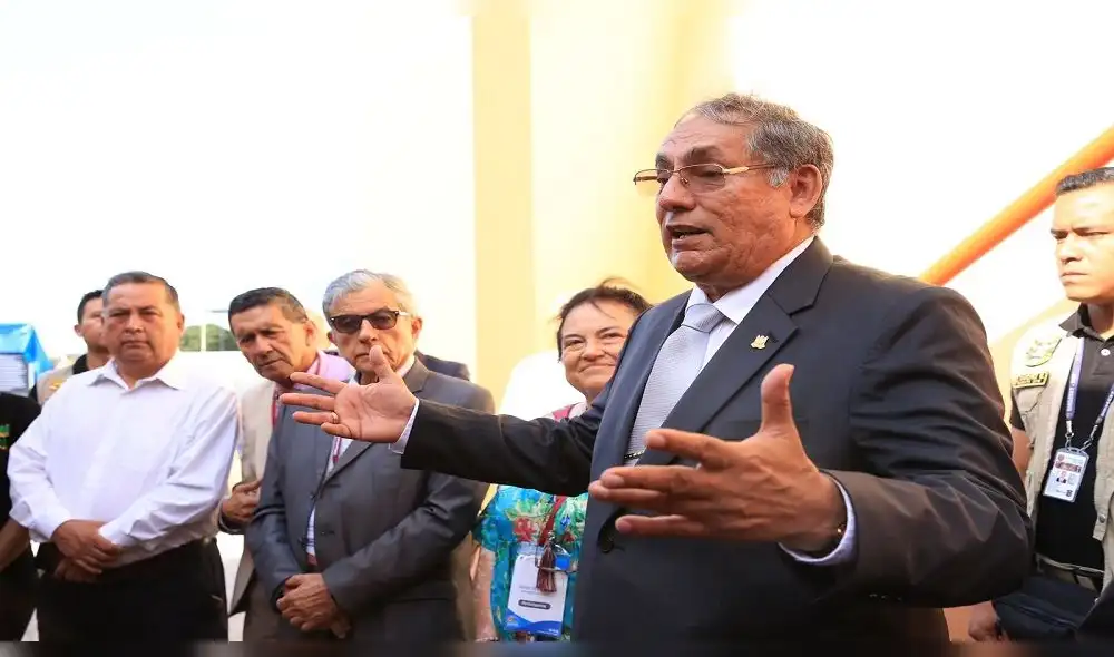 compromiso. Vera aseguró que el gobierno apoya la minería.