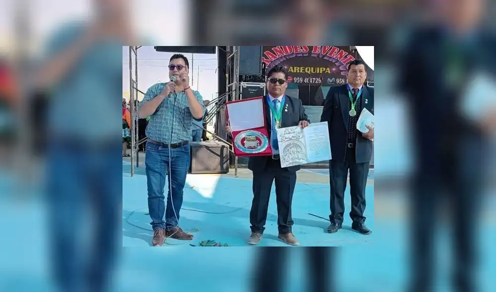 Congresista participó en aniversario de una asociación en su distrito. Foto: Radio Yaraví