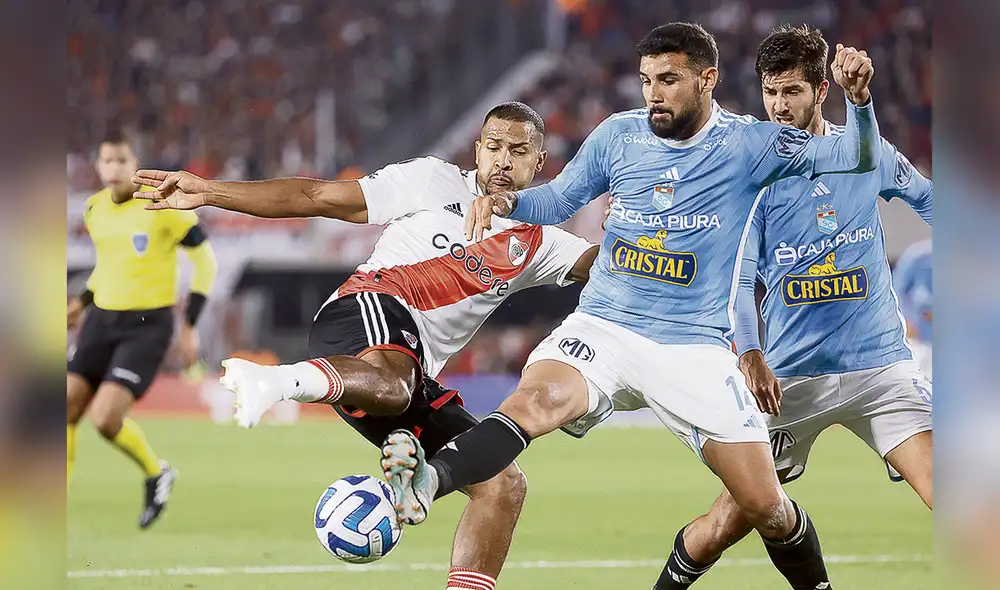 Luchado. Celestes hicieron lo que pudieron ante un equipo que estuvo fino frente al arco rival. Foto: EFE