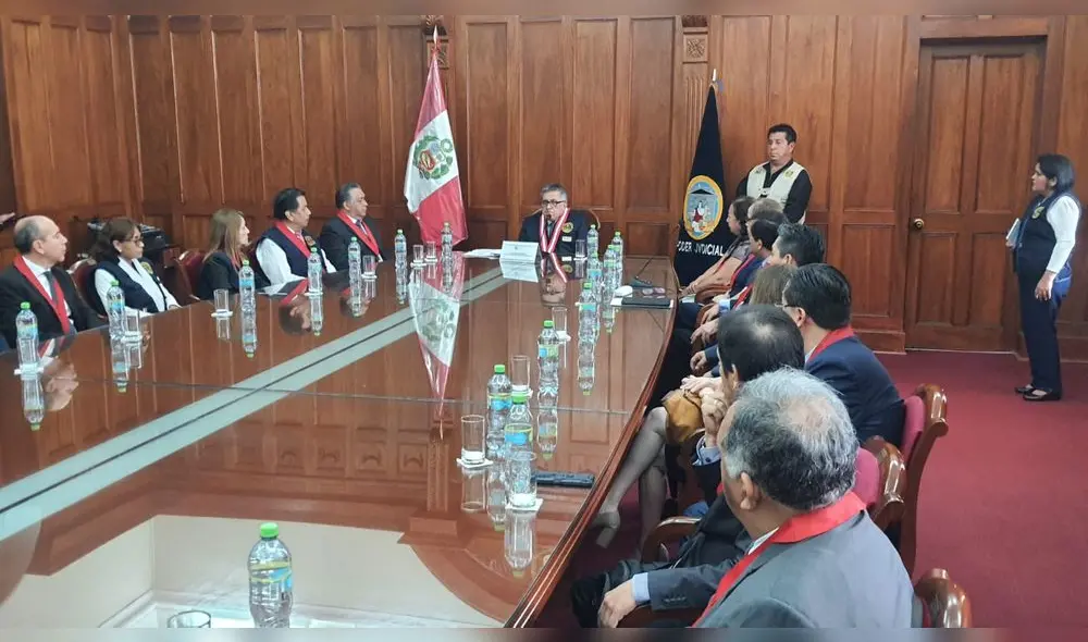 Yaya se reunió con magistrados liberteños. Foto: Corte La Libertad Yaya se reunió con magistrados liberteños. Foto: Corte La Libertad