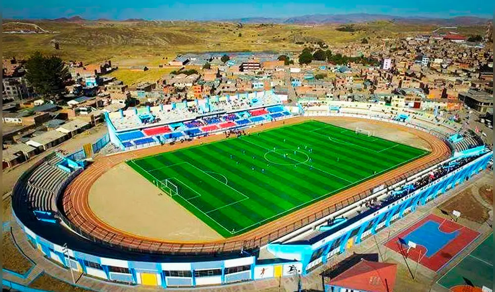 En el Perú se ubican los estadios más altos del mundo, gracias a su localización geográfica. Foto: composición La República/Facebook Prensa Sur - Puno En el Perú se ubican los estadios más altos del mundo, gracias a su localización geográfica. Foto: composición La República/Facebook Prensa Sur - Puno