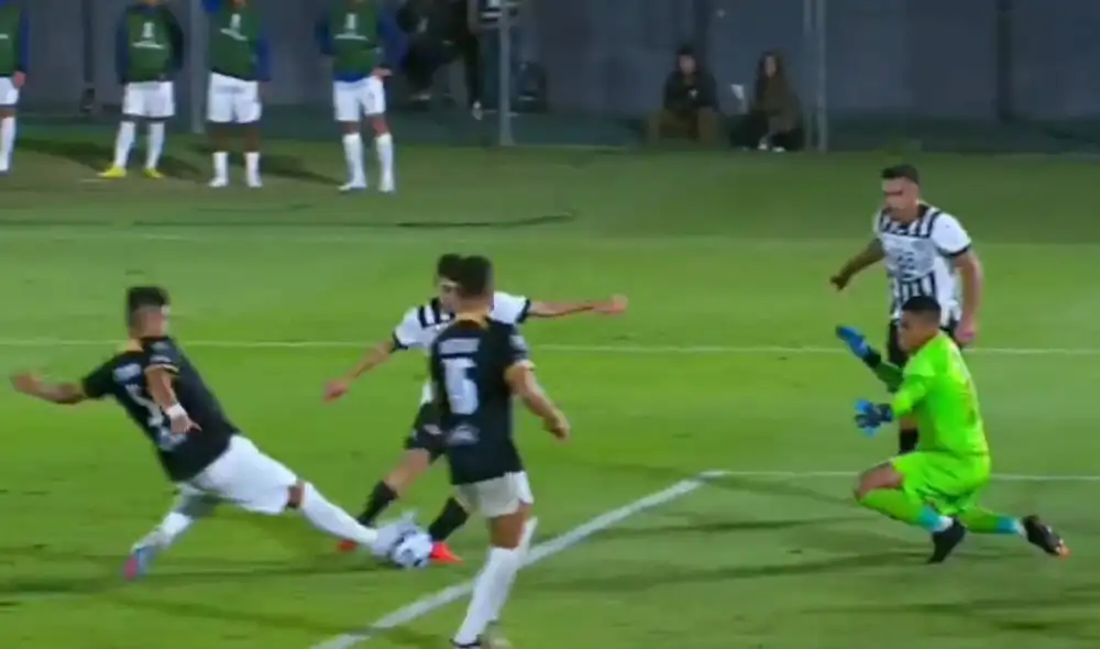 Carlos Zambrano llegó a Alianza Lima a inicios del 2023 procedente de Boca Juniors. Foto: captura ESPN / Video: ESPN