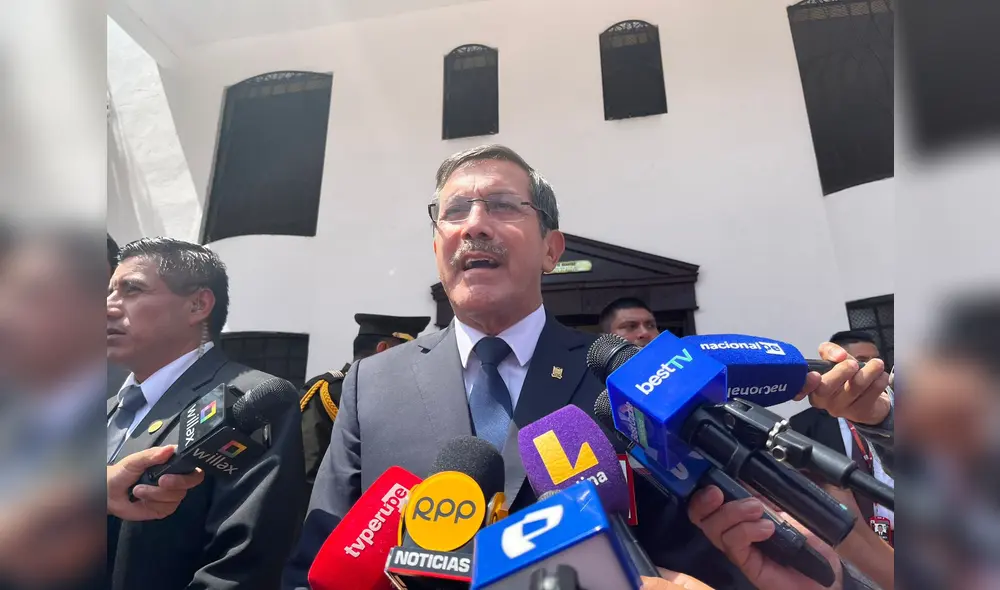 Titular de Defensa se pronuncia sobre ola de migración. Foto: Vanessa Sandoval/La República Titular de Defensa se pronuncia sobre ola de migración. Foto: Vanessa Sandoval/La República