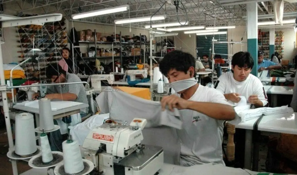 Proyecto en el Congreso plantea que trabajadores part time accedan a nuevos beneficios. Foto: Andina