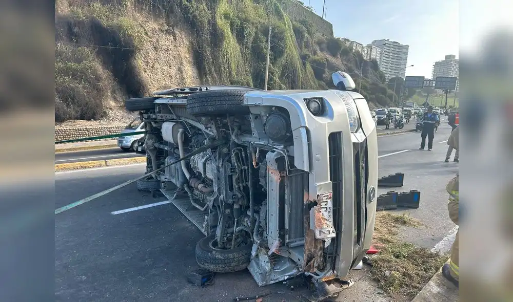 Despiste. Accidente de tránsito sucedió la mañana del lunes 24 de abril. Foto: Jessica Merino/La República | Video: Municipalidad de Barranco