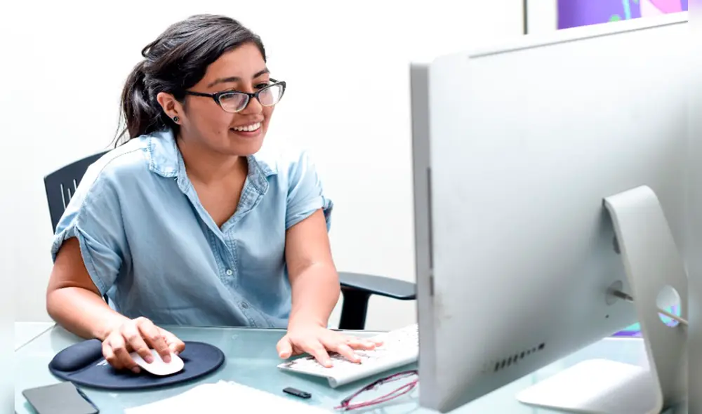 El Día de la Secretaria se celebra en nuestro país el 26 de abril. Foto: Osiptel
