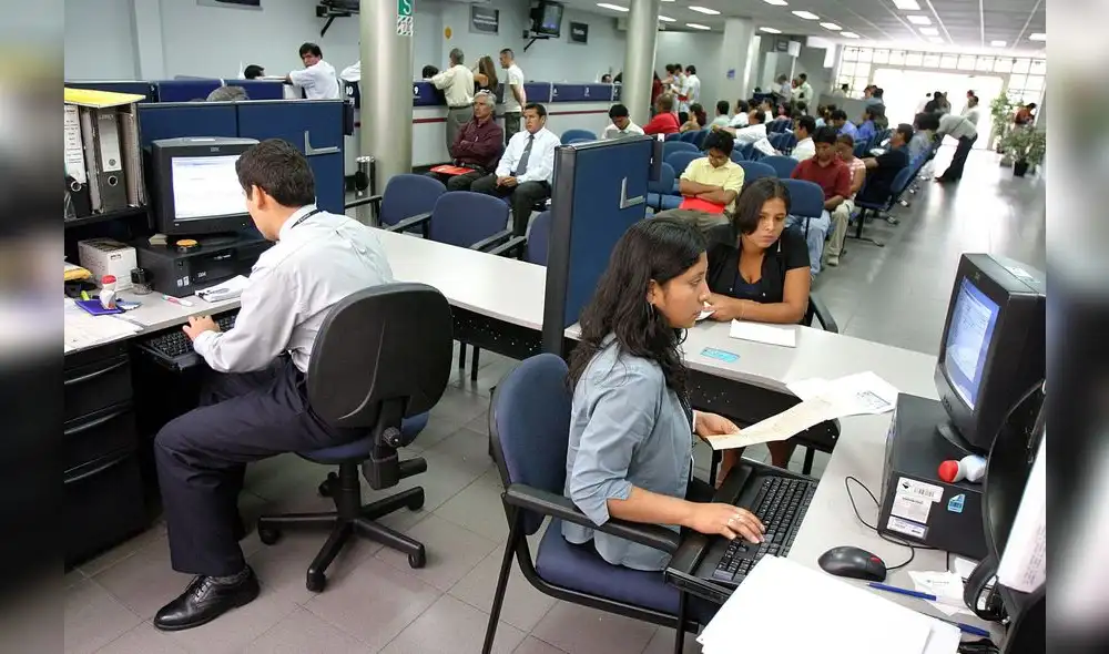 Este viernes 28 de abril es día no laborable y el 1 de mayo es feriado a nivel nacional. Foto: Andina