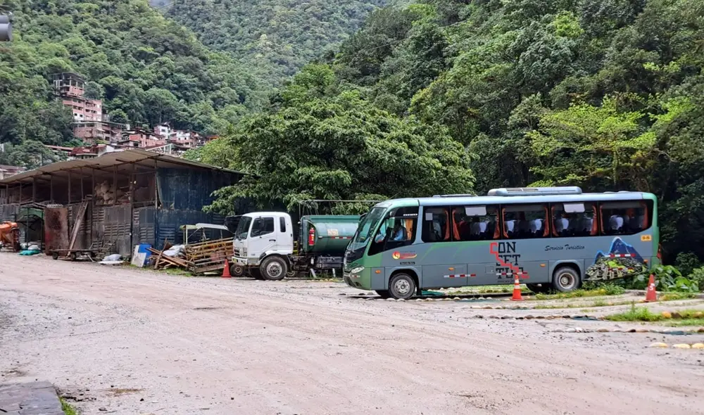 Disputa. Consettur y Consorcio Machupicchu se disputan el control de la ruta Hiram Bigham en Urubamba. Foto: La República Disputa. Consettur y Consorcio Machupicchu se disputan el control de la ruta Hiram Bigham en Urubamba. Foto: La República
