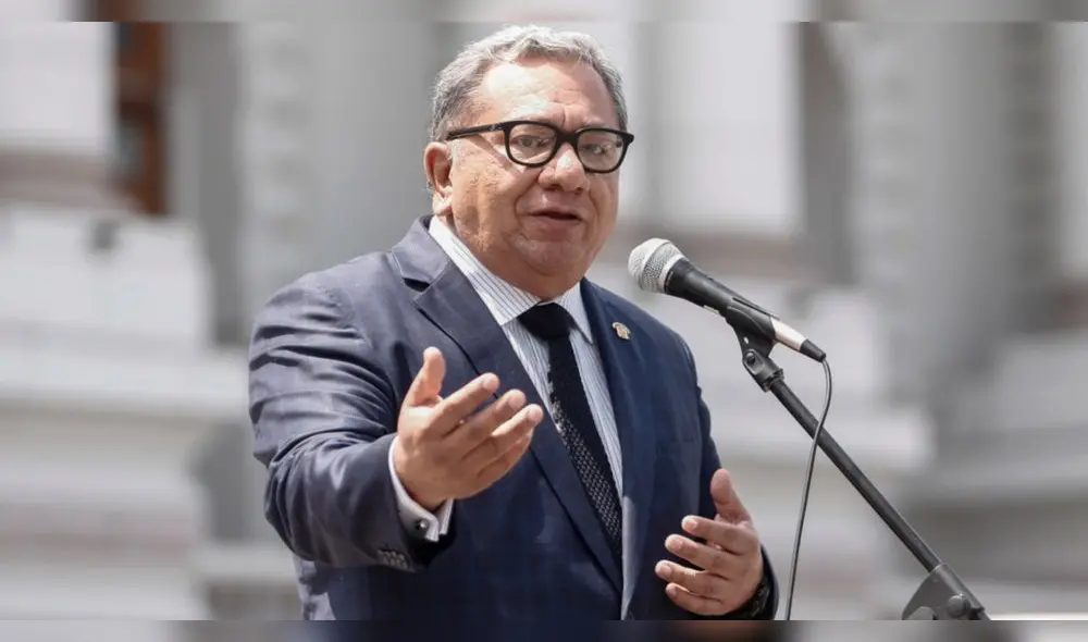 Carlos Anderson dijo que la Mesa Directiva actúa de manera arbitraria. Foto: Congreso