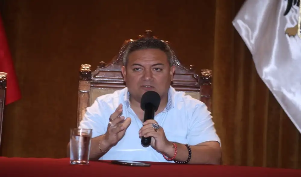 El burgomaestre César Fernández enfrenta un proceso de suspensión. Foto: Sergio Verde- URPI LR El burgomaestre César Fernández enfrenta un proceso de suspensión. Foto: Sergio Verde- URPI LR