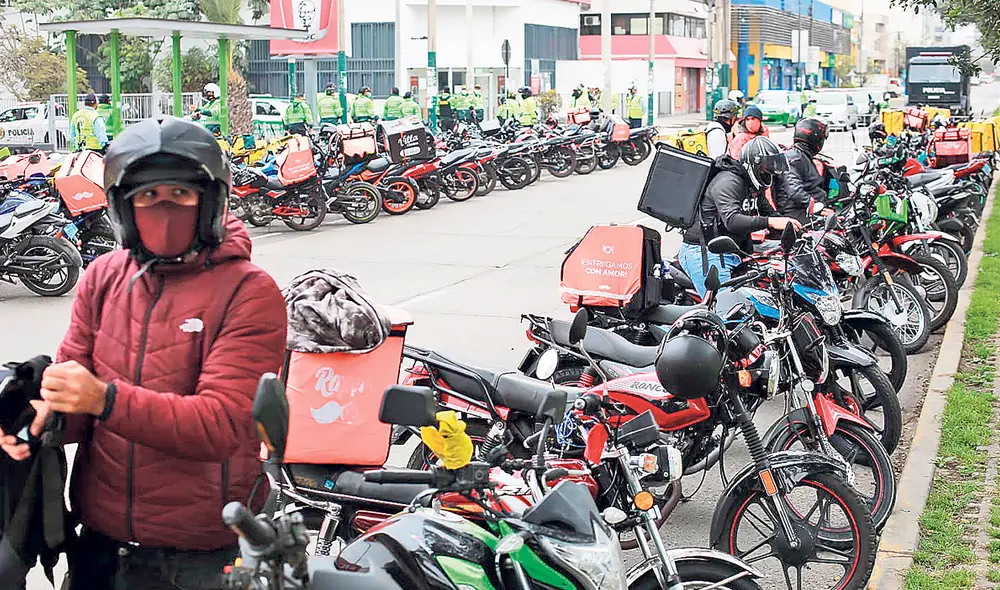 Subempleo. Trabajadores de apps no cuentan con beneficios. Foto: John Reyes