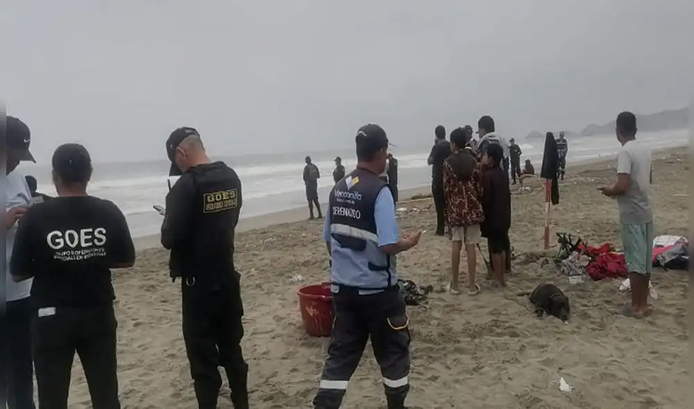 Con la ayuda de un helicóptero buscan el cuerpo del menor de edad. Foto: Difusión Con la ayuda de un helicóptero buscan el cuerpo del menor de edad. Foto: Difusión