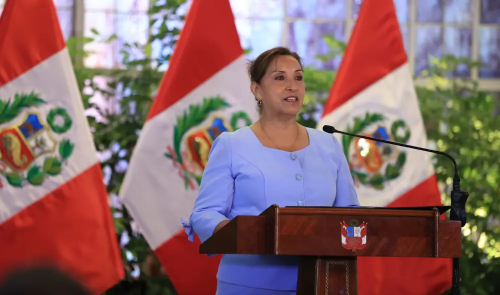 La presidente Dina Boluarte sostuvo una reunión con dirigentes del Vaso del Leche. Foto: Presidencia.