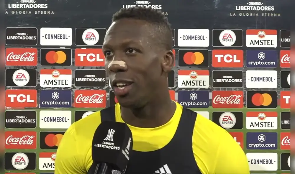 Luis Advíncula jugó de titular ante Colo Colo en Chile. Foto: captura ESPN