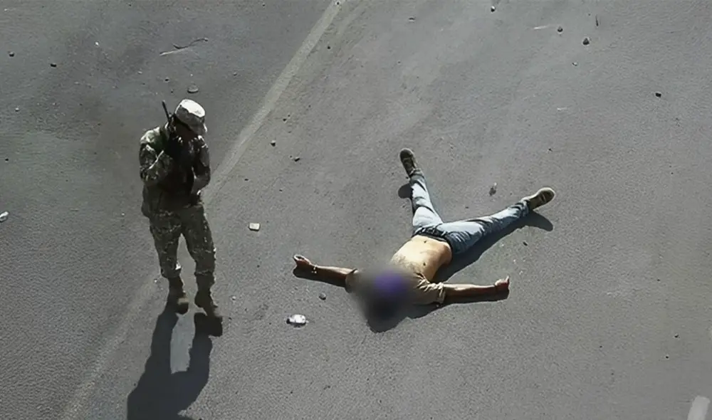 Ayacucho. Uno de los diez fallecidos en Huamanga por impacto de bala en la parte superior del cuerpo, donde se encuentran los órganos vitales. Foto: difusión Ayacucho. Uno de los diez fallecidos en Huamanga por impacto de bala en la parte superior del cuerpo, donde se encuentran los órganos vitales. Foto: difusión