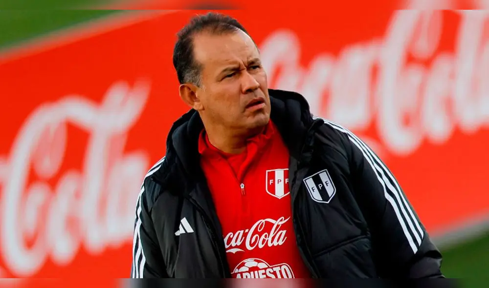 Juan Reynoso asumió las riendas de la selección peruana en el 2022. Foto: EFE