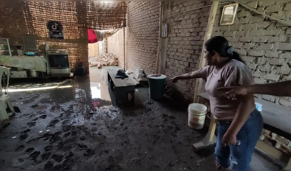 Señalan que les han ofrecido desatorar el desagüe con hidrojet. Foto: Emmanuel Moreno / La República Señalan que les han ofrecido desatorar el desagüe con hidrojet. Foto: Emmanuel Moreno / La República