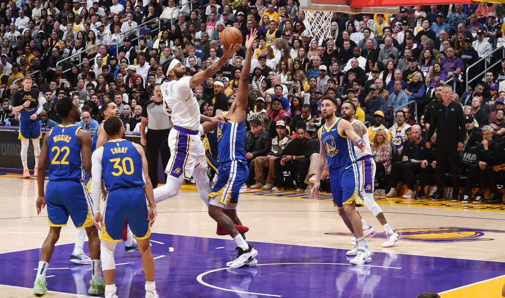 Anthony David fue el mejor del encuentro en Los Angeles. Foto: AFP Anthony David fue el mejor del encuentro en Los Angeles. Foto: AFP