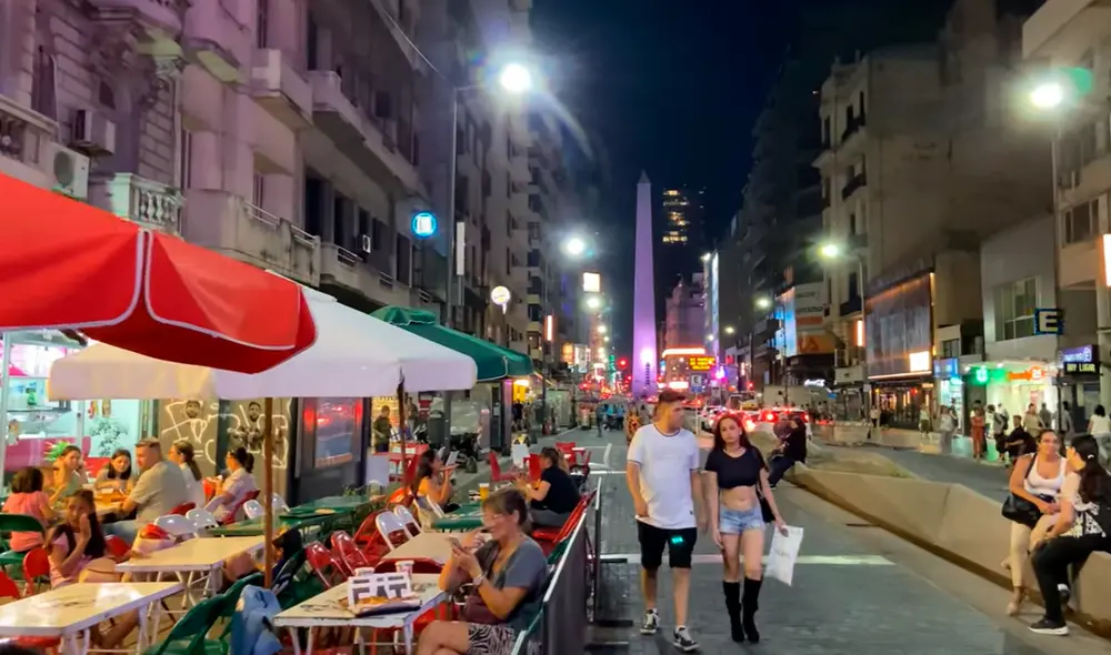 La Avenida Corrientes alberga la vida nocturna y bohemia de la Ciudad de Buenos Aires. Foto: difusión