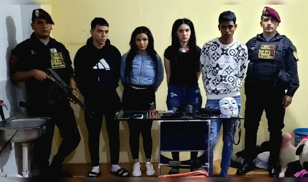 Los presuntos delincuentes fueron trasladados a la sede policial de la Dirincri, en Los Olivos. Foto: RPP Los presuntos delincuentes fueron trasladados a la sede policial de la Dirincri, en Los Olivos. Foto: RPP