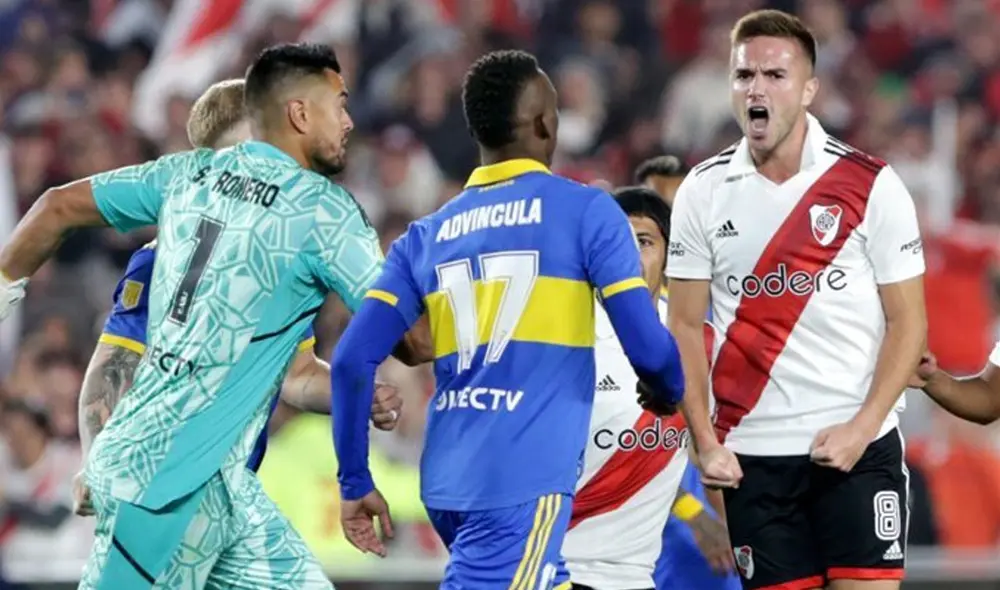 Luis Advíncula fue titular en Boca ante River. Foto: difusión