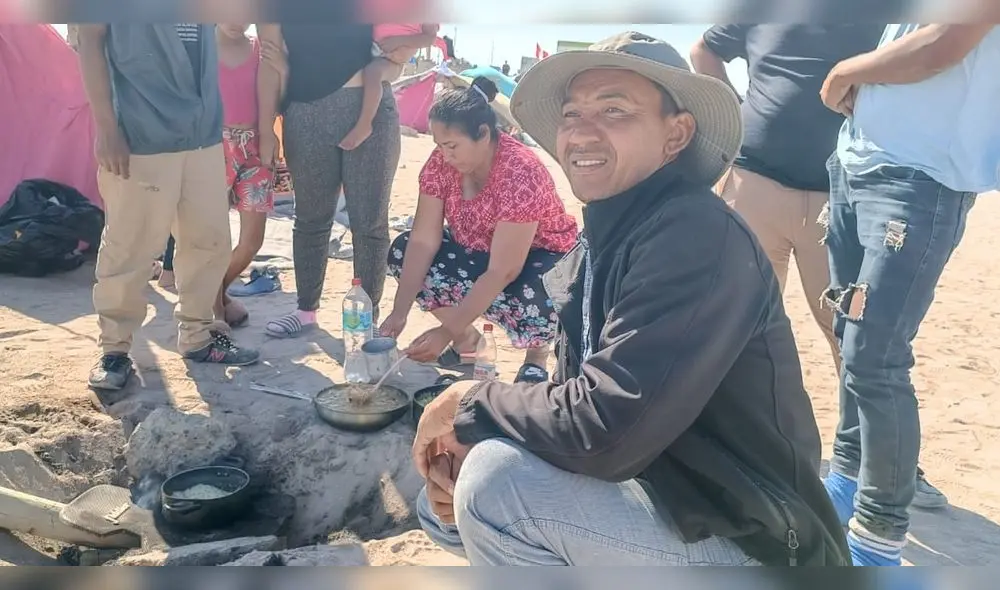 Ciudadanos piden más aviones que los lleve de regreso a sus países. Foto: Liz Ferrer/La República