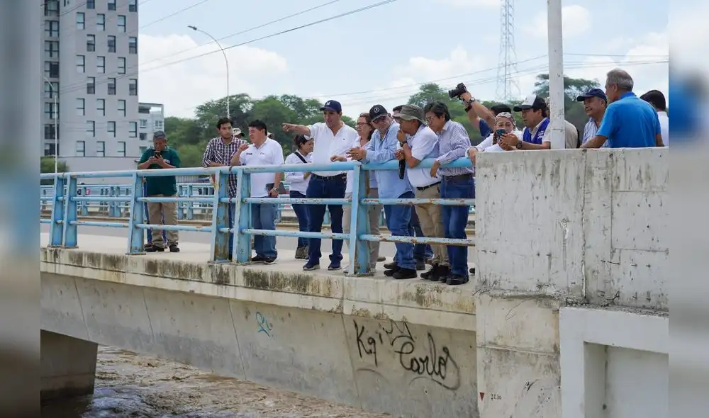 Gobernador Luis Neyra recorre zonas críticas. Foto: La República