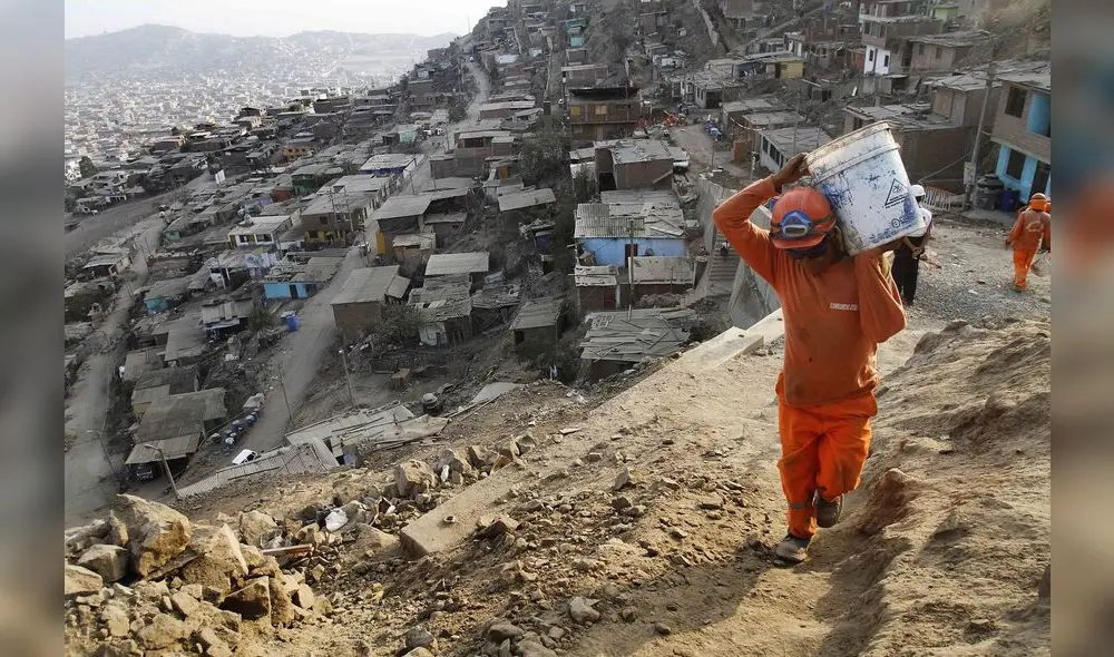 Pobreza monetaria afectó al 27,5% de los peruanos en el 2022, según el INEI. Foto: Andina