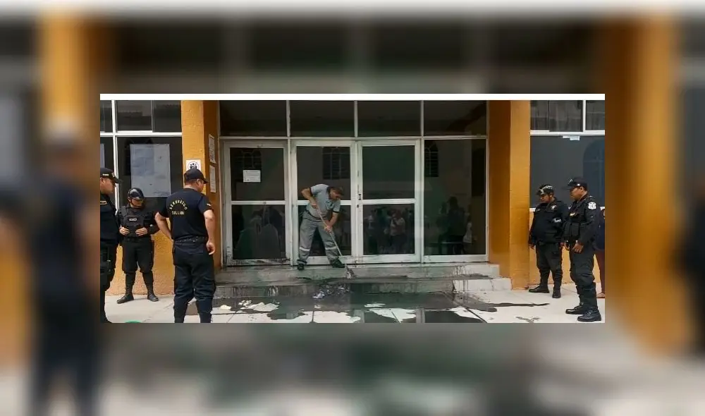 Los moradores piden atención urgente a sus necesidades. Foto: Facebook Sullana Noticias