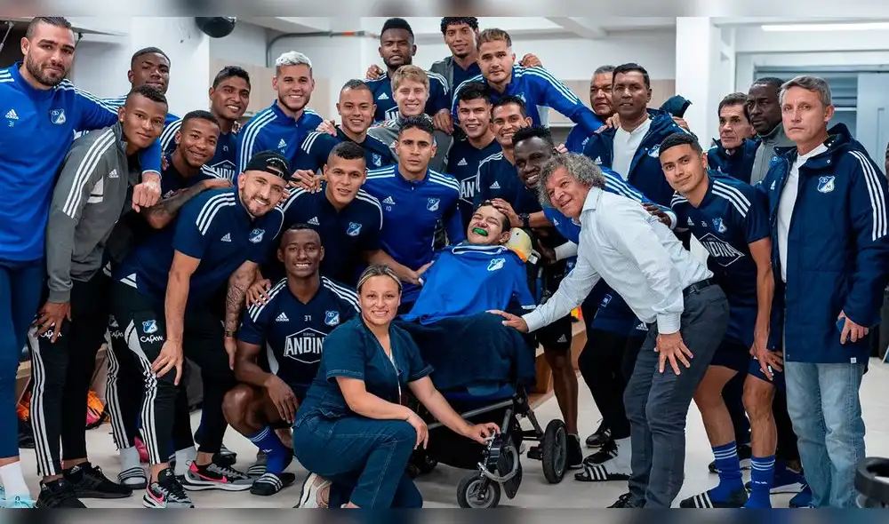 Miguel Ángel se reunió con los jugadores del equipo azul minutos antes del partido contra Alianza Petrolera. Foto: Millonarios FC Miguel Ángel se reunió con los jugadores del equipo azul minutos antes del partido contra Alianza Petrolera. Foto: Millonarios FC